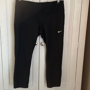 Nike Dri-fit Black Cropped Leggings With Back Zipper and Dot Detailing